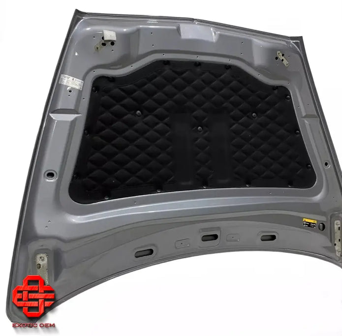 BENTLEY BENTAYGA FRONT BONNET SILVER