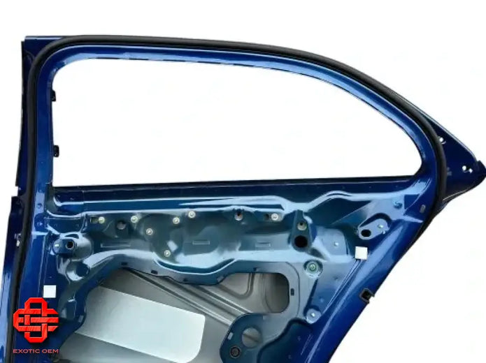 BENTLEY FLYING SPUR RIGHT REAR DOOR