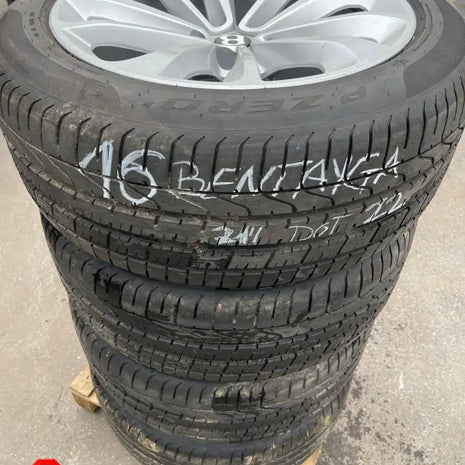 BENTLEY WHEEL AND TYRE SET