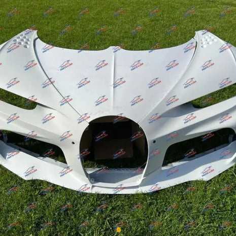 BUGATTI CHIRON SUPER SPORT 300 + FRONT END OEM