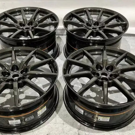 FERRARI 296 F8 - CARBON WHEELS - CARBON RIMS NEW / NEW ORIGINAL