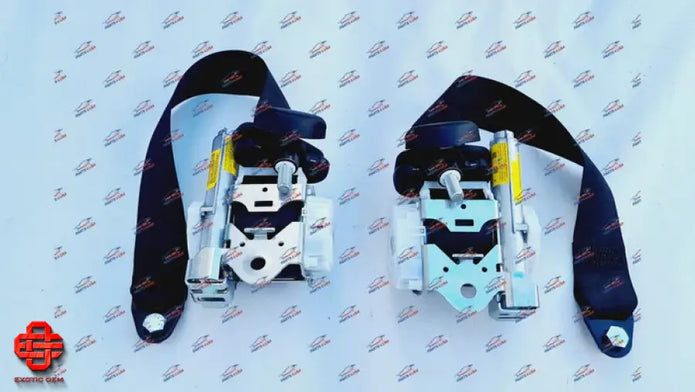 FERRARI 458 488 FRONT SEATBELT OEM PART L + R