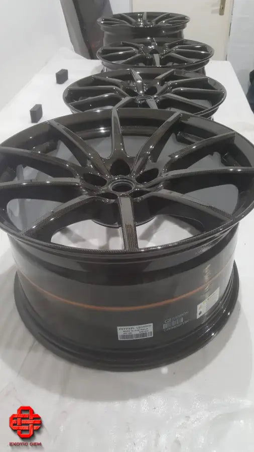 FERRARI 488 PISTA OEM CARBON WHEELS