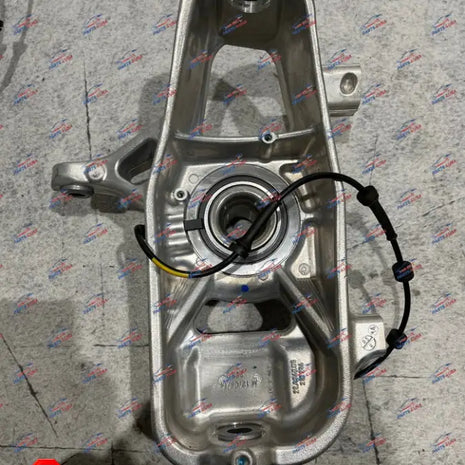 FERRARI F12 CALIFORNIA RH FRONT WHEEL HUB