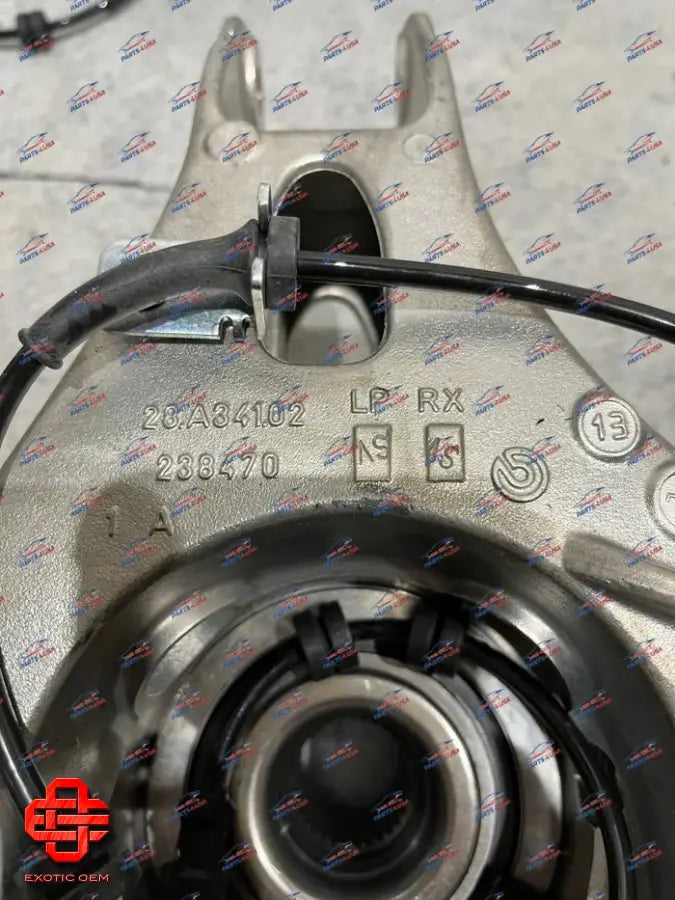 FERRARI F12 GTC4 LUSSO CALIFORNIA RH REAR WHEEL HUB