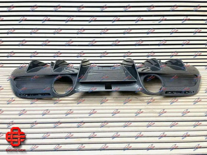 FERRARI F8 TRIBUTO / SPIDER REAR DIFFUSER CARBON OEM