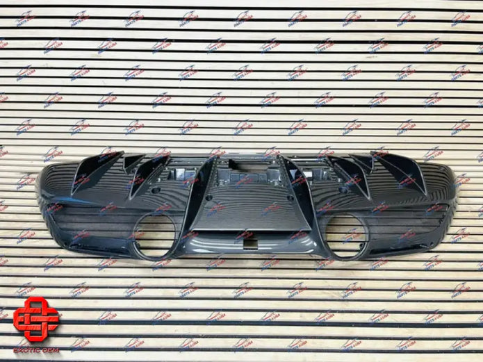 FERRARI F8 TRIBUTO / SPIDER REAR DIFFUSER CARBON OEM