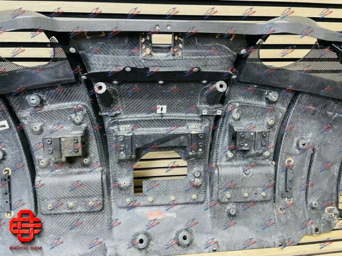 FERRARI F8 TRIBUTO / SPIDER REAR DIFFUSER CARBON OEM
