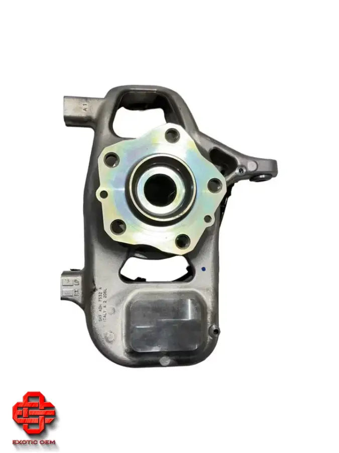 FERRARI - FRONT RIGHT WHEEL HUB NEW