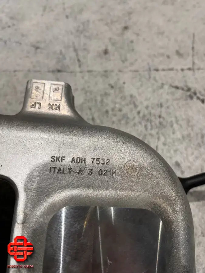 FERRARI - NEW FRONT LEFT WHEEL HUB