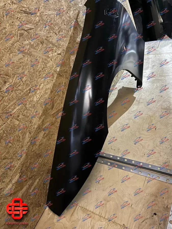 FERRARI ROMA LH FENDER SHIELD VERSION