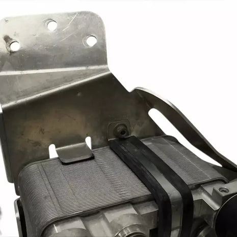 FERRARI SF90 296 RADIATOR RADIATOR CHILLER BATTERY COOLING BRACKET