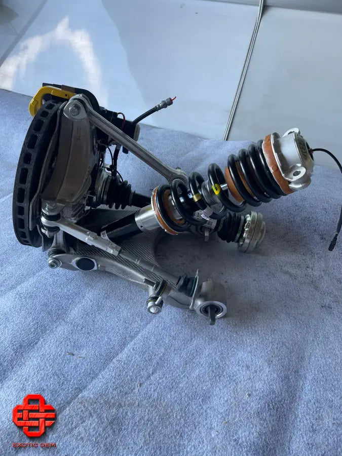 FERRARI SF90 OEM SUSPENSION WITH BRAKES DISCS AND CALIPERS