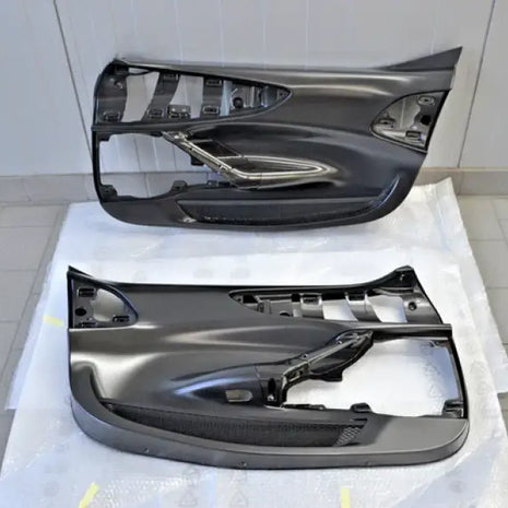 FERRARI SF90 STRADALE DOOR TRIM COVER CARBON FIBER OEM