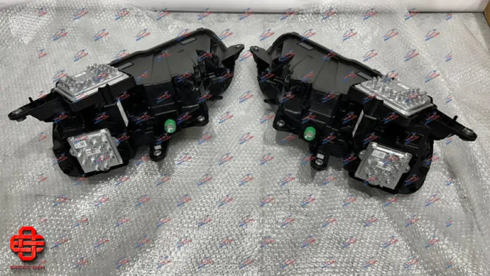 FERRARI SF90 STRADALE HEADLIGHT COMPLETE LEFT AND RIGHT