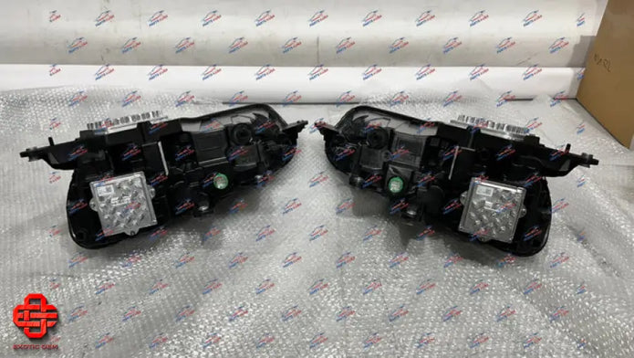 FERRARI SF90 STRADALE HEADLIGHT COMPLETE LEFT AND RIGHT