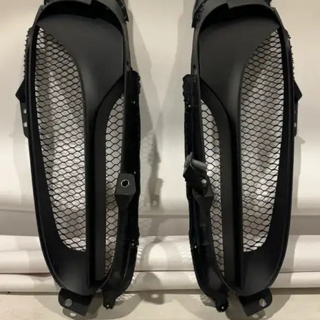 FERRARI SF90 STRADALE SPIDER REAR AIR VENT QUARTER PANEL OEM