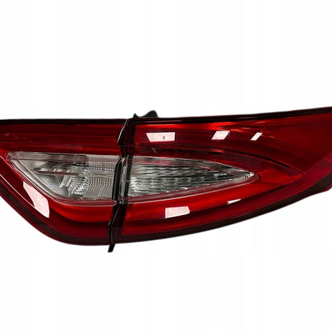 MASERATI LEVANTE RIGHT REAR LAMP