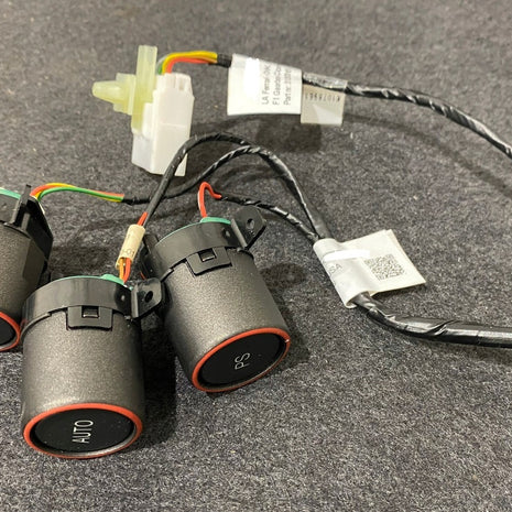 LA FERRARI GEARBOX CONTROL BUTTONS