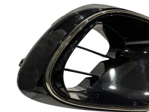 MERCEDES BENZ SIDE GRILL