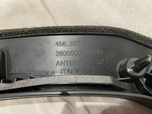 LAMBORGHINI URUS LEFT COVER STRIP