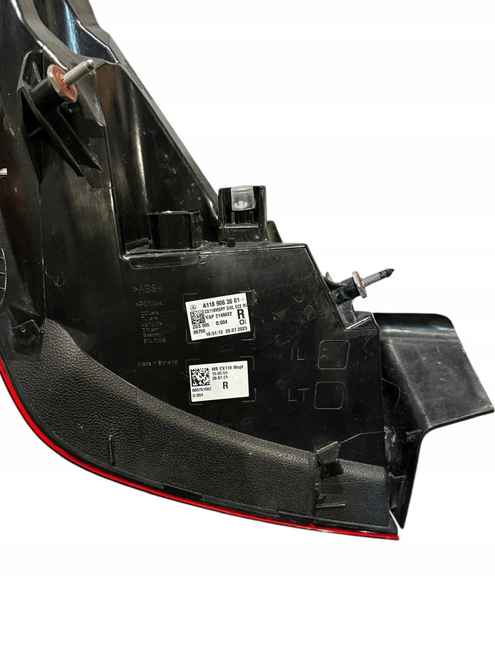 MERCEDES BENZ CLA W118 TYLNA LAMPA