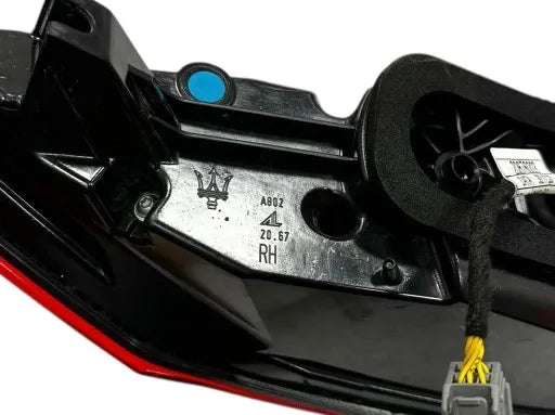 MASERATI LEVANTE RIGHT REAR LAMP