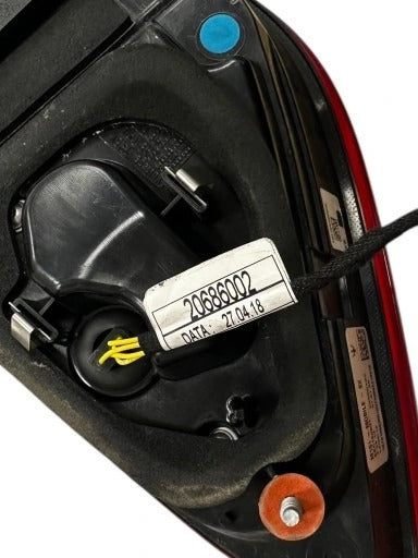 MASERATI LEVANTE LEFT REAR LAMP