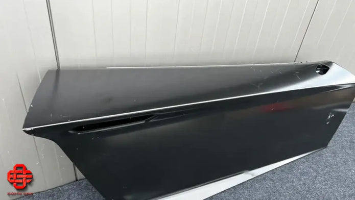 LAMBORGHINI AVENTADOR DOOR RH BLACK PAINTED