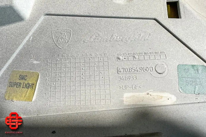 LAMBORGHINI AVENTADOR QUARTER PANEL RIGHT SIDE WHITE