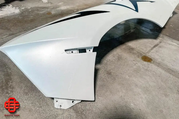 LAMBORGHINI AVENTADOR QUARTER PANEL RIGHT SIDE WHITE