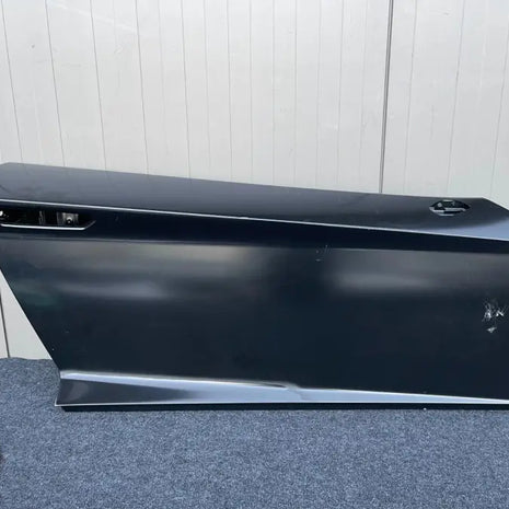 LAMBORGHINI AVENTADOR RIGHT DOOR