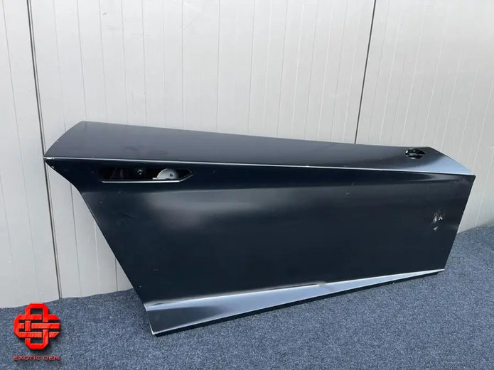 LAMBORGHINI AVENTADOR RIGHT DOOR