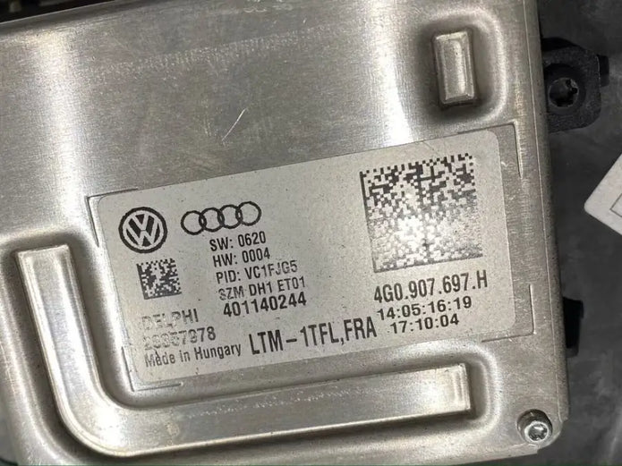 LAMBORGHINI AVENTADOR RIGHT HEADLIGHT