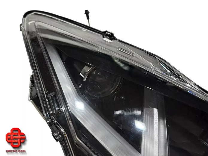 LAMBORGHINI AVENTADOR RIGHT HEADLIGHT