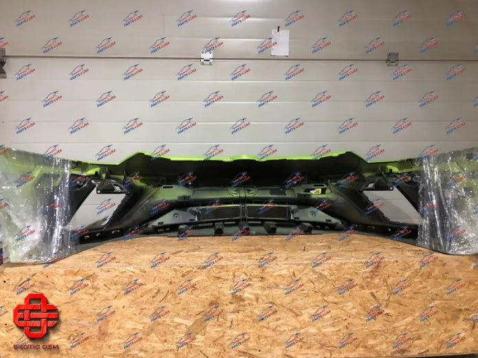 LAMBORGHINI AVENTADOR S LP740 FRONT BUMPER WITH REINFORCEMENT