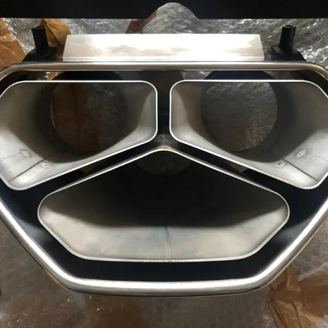 LAMBORGHINI AVENTADOR S OEM BODY KIT PARTS