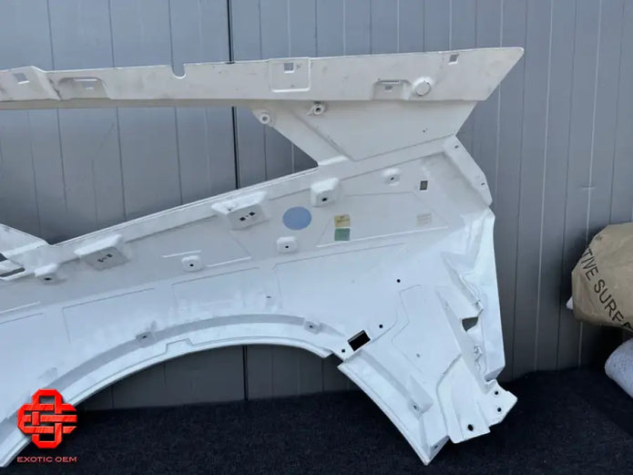 LAMBORGHINI AVENTADOR SVJ QUARTER PANEL RH