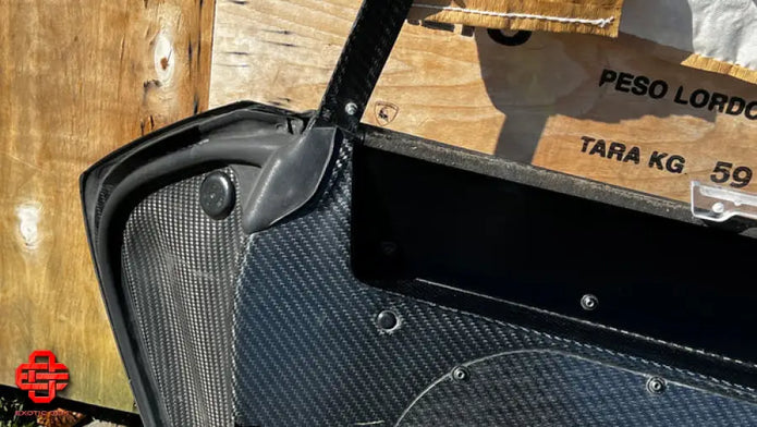 LAMBORGHINI HURACAN GT3 EVO CARBON FIBER DOOR COMPLETE LH