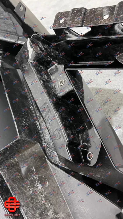 LAMBORGHINI HURACAN PERFORMANTE REAR BUMPER WITH DIFFUSER OEM