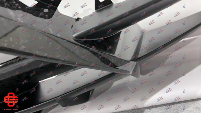 LAMBORGHINI HURACAN PERFORMANTE REAR BUMPER WITH DIFFUSER OEM