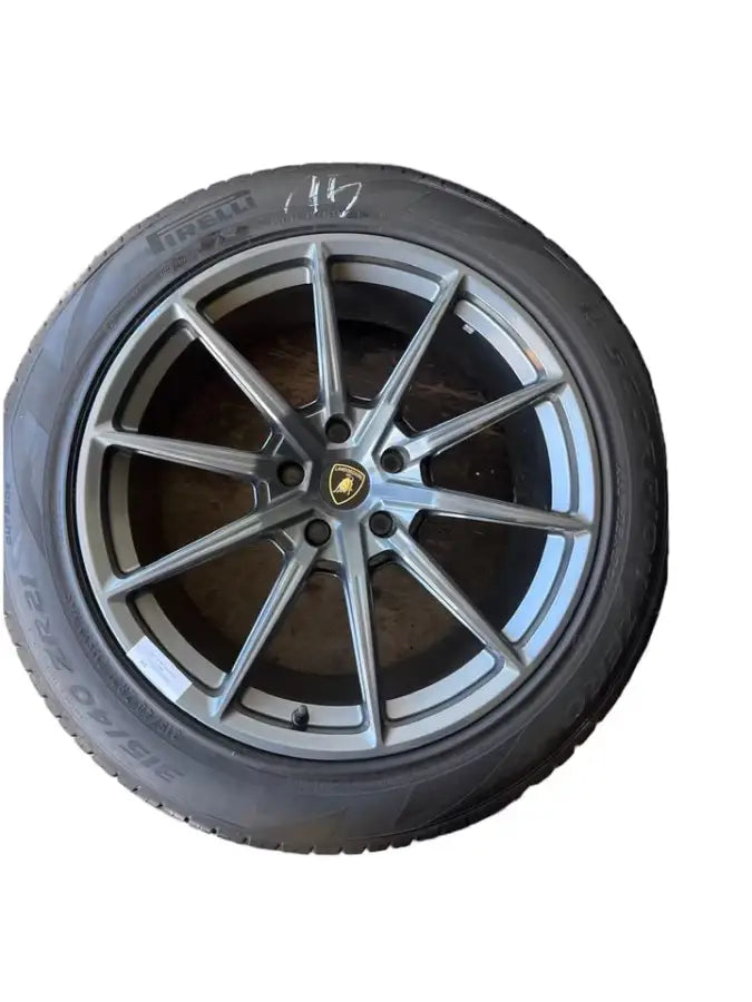 LAMBORGHINI URUS 21” WHEELS SET