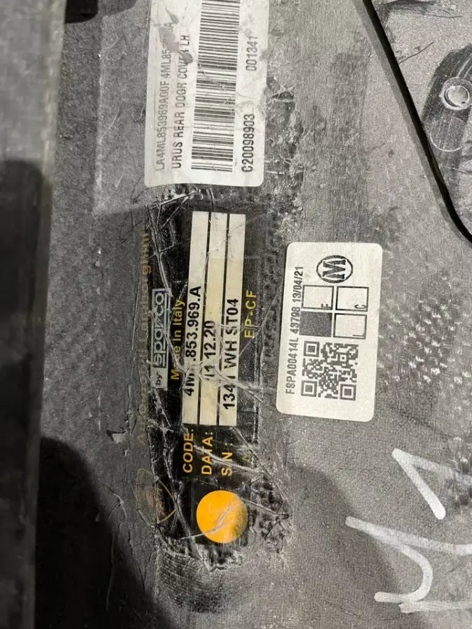 LAMBORGHINI URUS CARBON DOOR COVER DOOR COVER SKIRT