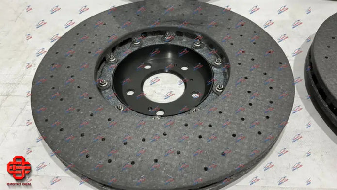 LAMBORGHINI URUS CERAMIC BRAKE DISC AND PADS SET