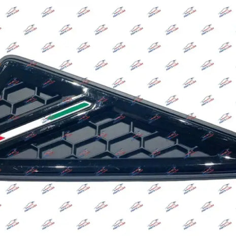 LAMBORGHINI URUS FENDER RIGHT COVER GRILLE