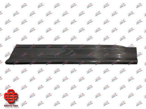 LAMBORGHINI URUS NEW RH CARBON FRONT DOOR COVER