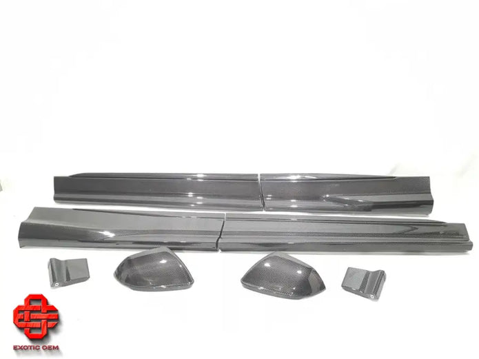 LAMBORGHINI URUS OEM CARBON PARTS