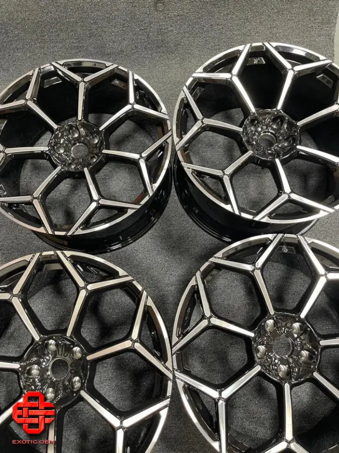 LAMBORGHINI URUS PERFORMANTE WHEELS 23 INCH DIAMOND CUT