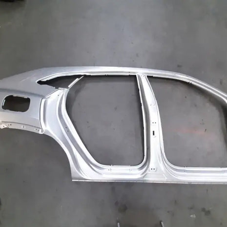 LAMBORGHINI URUS QUARTER PANEL RH