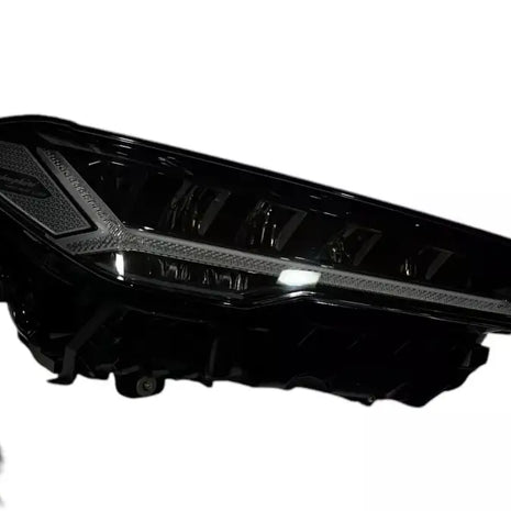 LAMBORGHINI URUS RIGHT HEADLIGHT